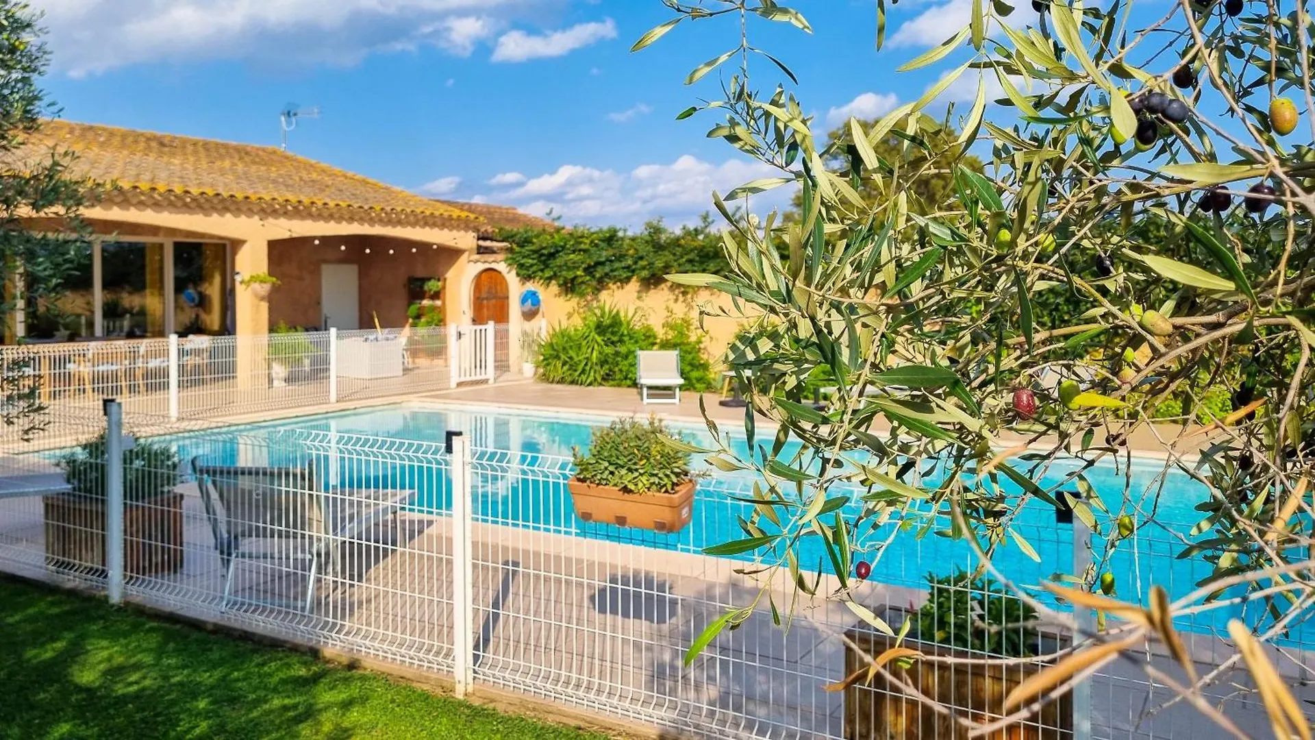 Villa Mas Saint Jean à Arles France
